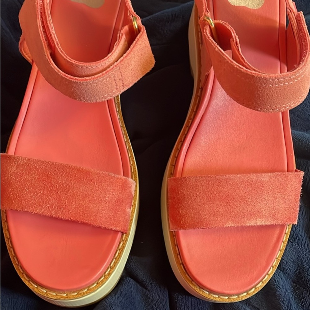 Sorel Joanie IV Y-Strap Wedge Sandals – Coral Blossom – Women’s 8